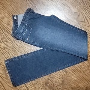 Kimes Ranch Audrey size 6×38